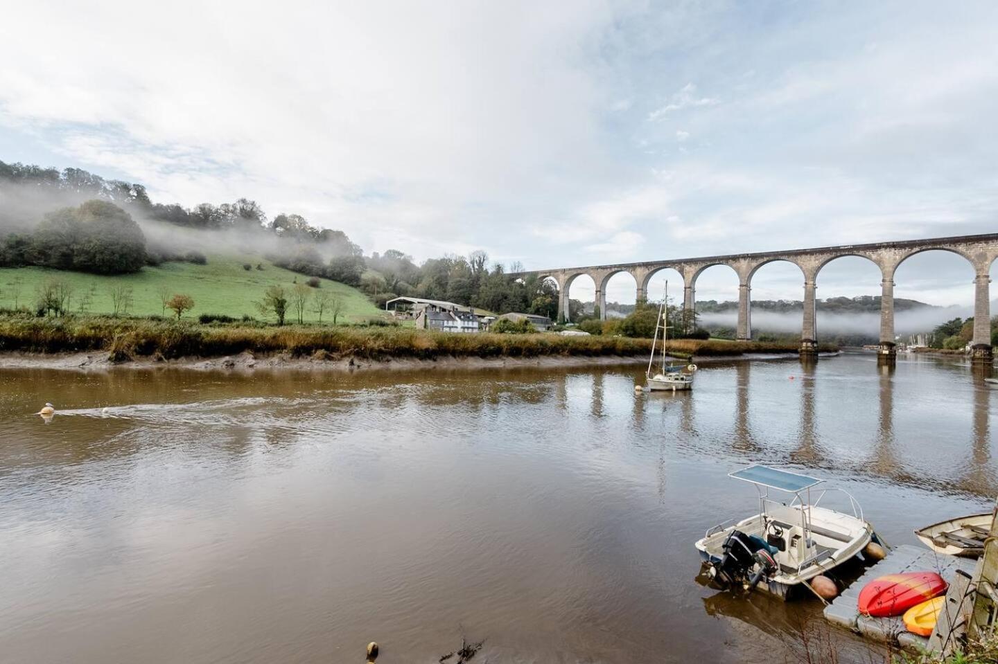 Viaduct River View & Outdoor Bath - Couples Retreat Calstock Екстер'єр фото